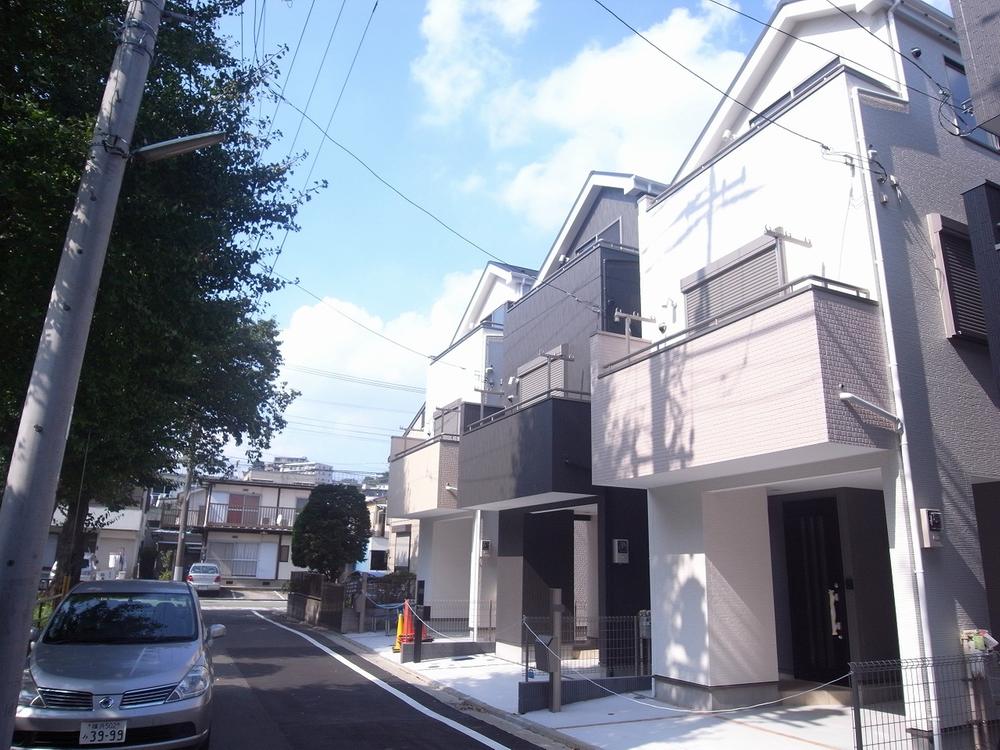 Local photos, including front road. Local (September 2013) Shooting