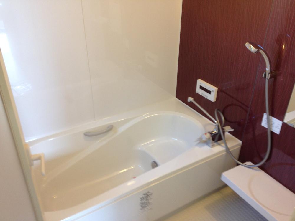 Bathroom. Local (12 May 2013) Shooting