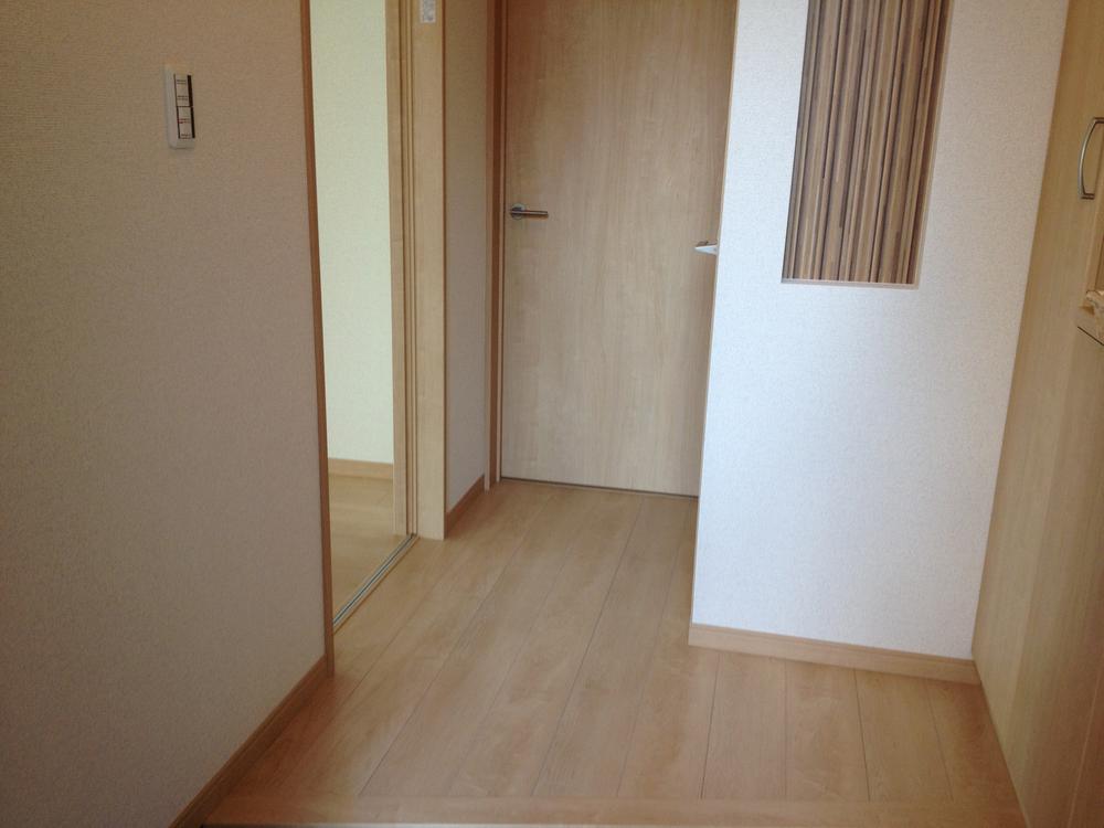 Entrance. Entrance (December 2013) Shooting