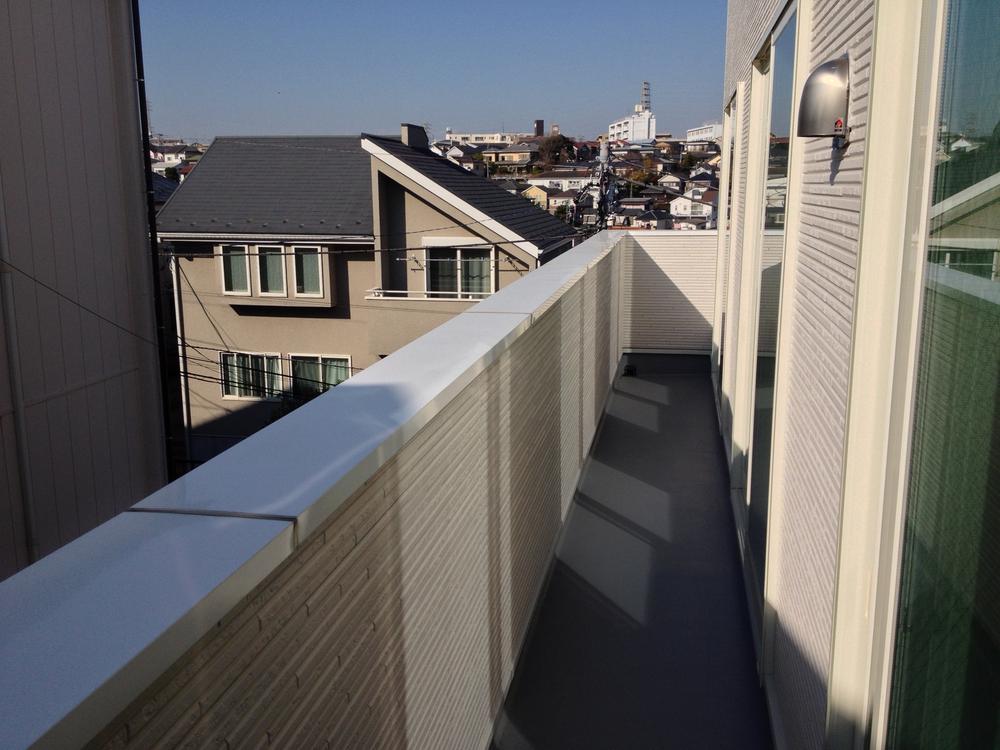 Balcony. Wide balcony (December 2013) Shooting