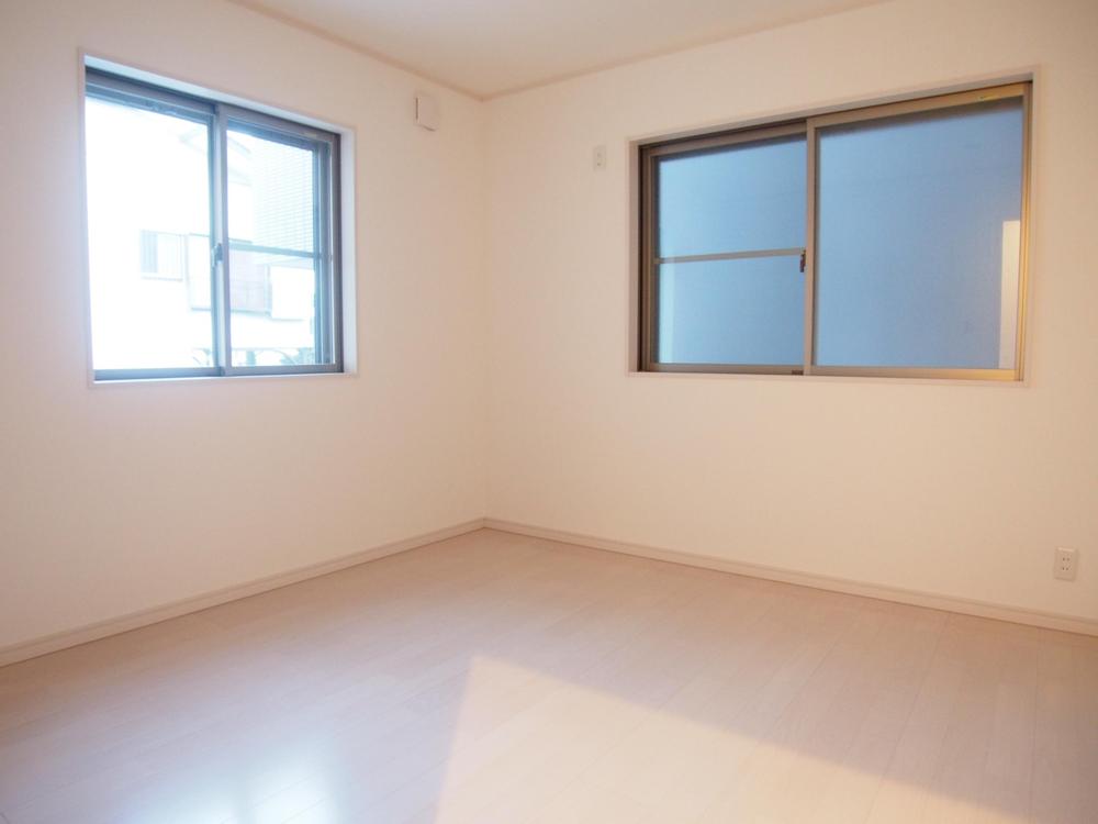 Same specifications photos (Other introspection). Example of construction (room)