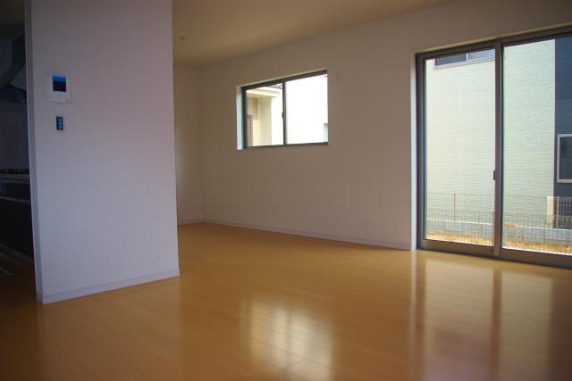 Living.  [1 Building] Room (August 2013) Shooting