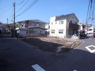 Local appearance photo. Local (11 May 2013) Shooting