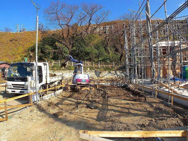 Local appearance photo. Local (12 May 2013) Shooting