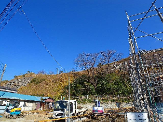 Local appearance photo. Local (12 May 2013) Shooting