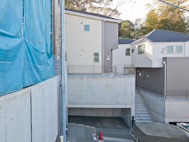 Local appearance photo. Local (12 May 2013) Shooting