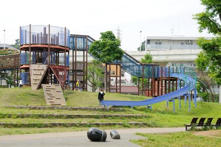 park. 892m to Makita park