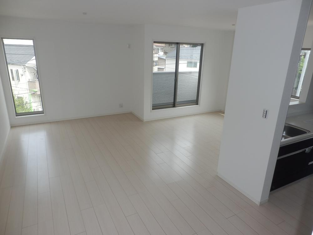 Same specifications photos (living). The company specification example Living photo