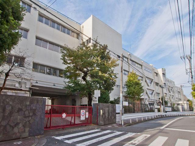Primary school. Yokohama Municipal Ota Elementary School 1280m to