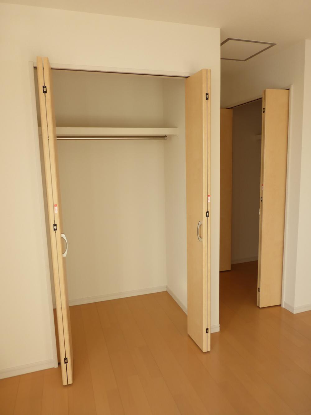 Receipt. 1 Building Indoor (December 22, 2013) Shooting All room storage Yes!