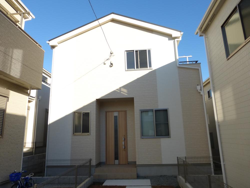 Local appearance photo. 5 Building Local (December 22, 2013) Shooting