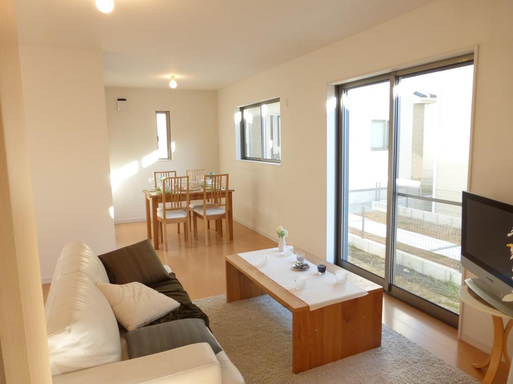 Living. 1 Building Indoor (December 22, 2013) Shooting