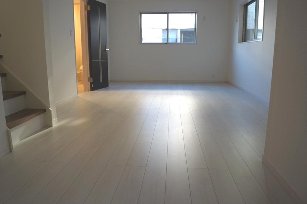 Living. Indoor (12 May 2013) Shooting