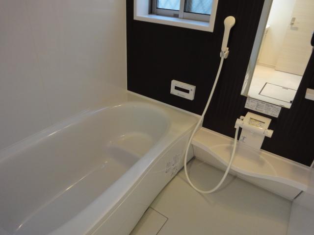 Bathroom. Indoor (11 May 2013) Shooting