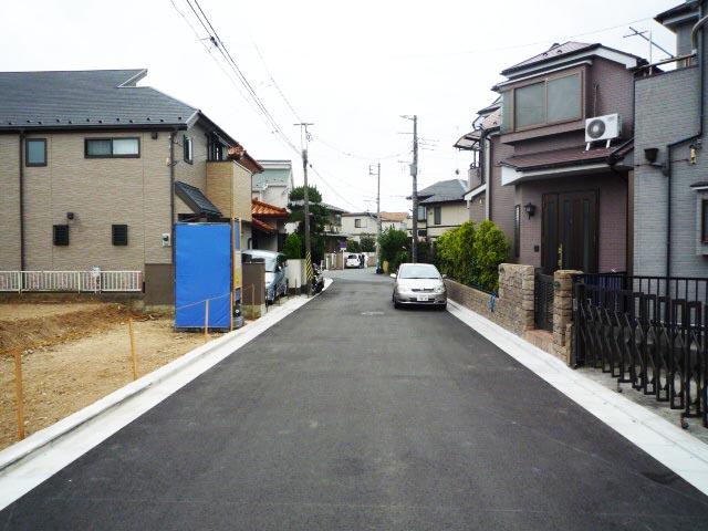 Local photos, including front road. Local (July 2013) Shooting