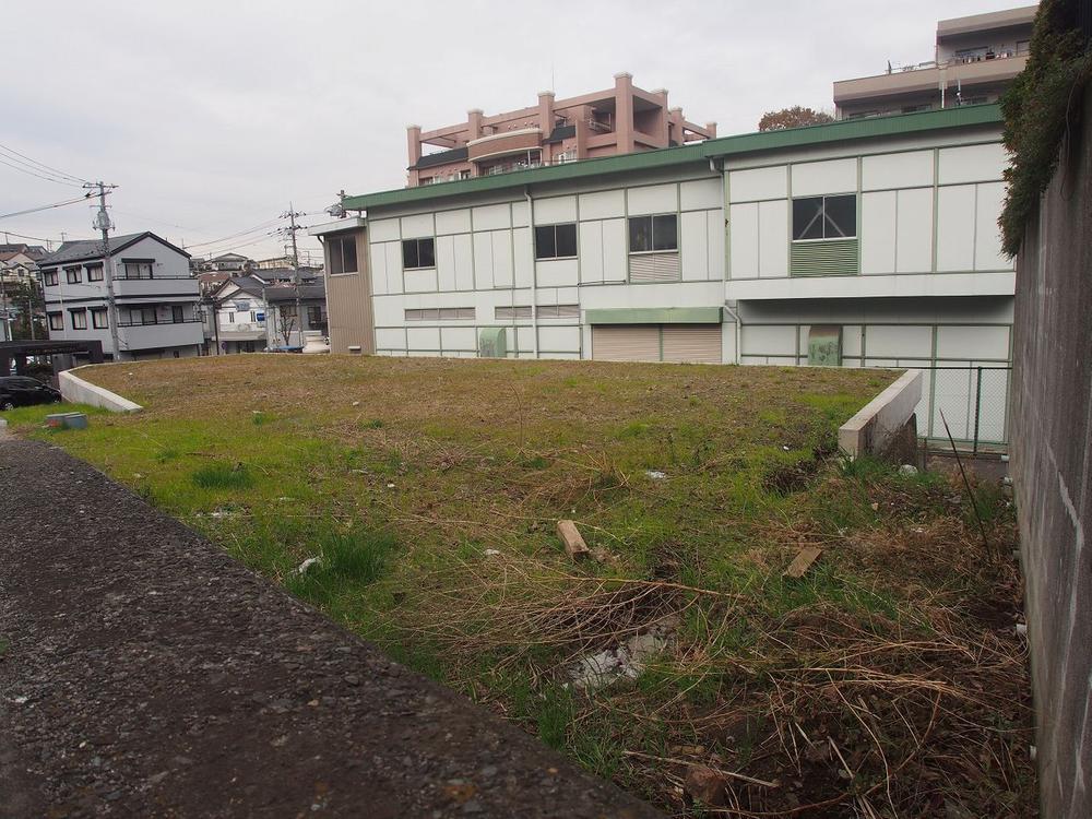 Local appearance photo. Local (12 May 2013) Shooting