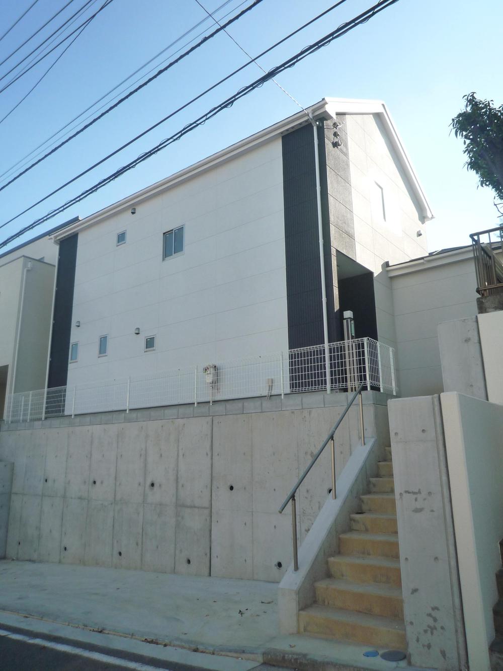 Local appearance photo