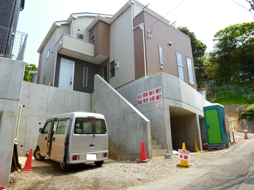 Local appearance photo. Example of construction