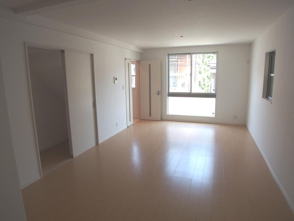 Living. Indoor (September 2013) Shooting