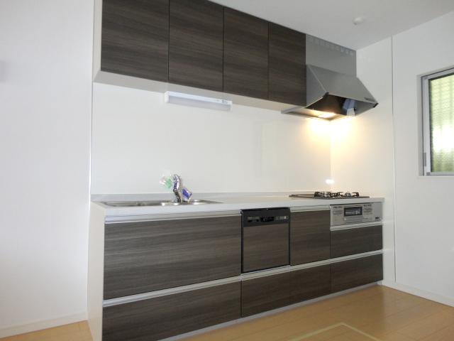 Kitchen. Local (September 2013) Shooting