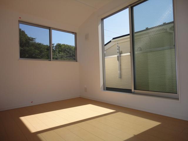 Non-living room. Indoor (September 2013) Shooting