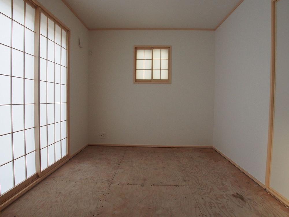 Non-living room. Indoor (12 May 2013) Shooting