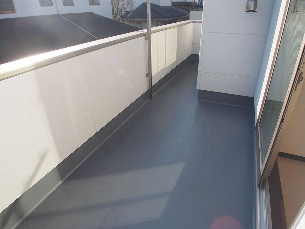 View photos from the dwelling unit. View from the site (December 2013) Shooting