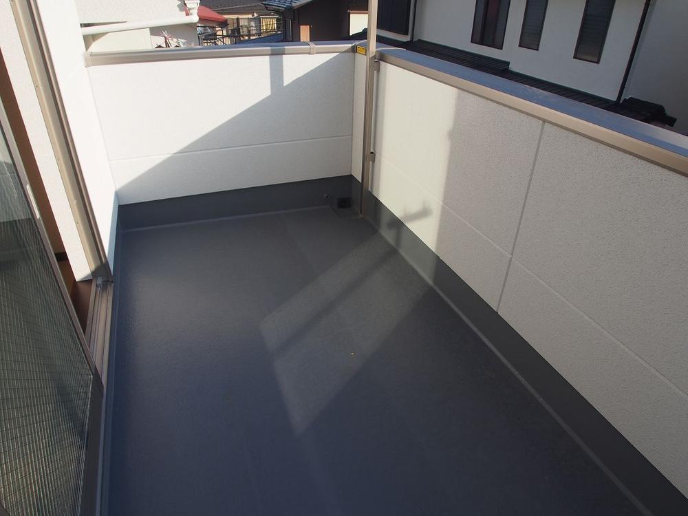 View photos from the dwelling unit. View from the site (December 2013) Shooting