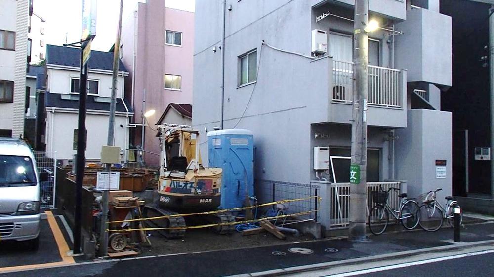 Local appearance photo. Local (11 May 2013) Shooting