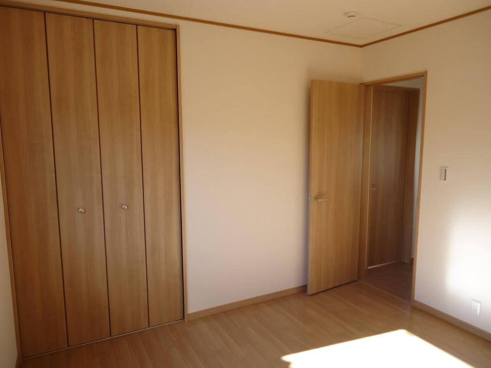 Non-living room. Indoor (11 May 2013) Shooting