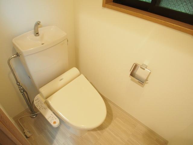 Toilet