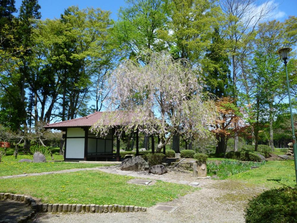 park. 1456m to Kashiwaba park