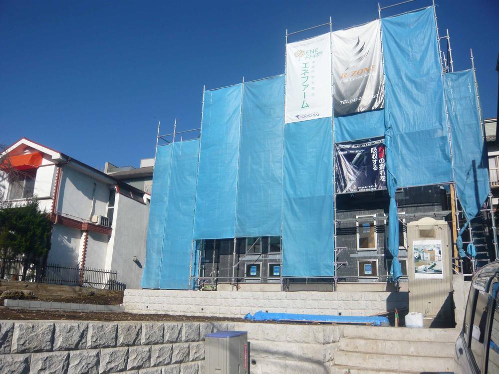 Local appearance photo. Local (12 May 2013) Shooting