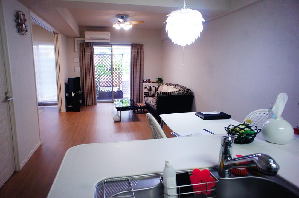 Kitchen. Living-dining as seen from the kitchen (January 2013) Shooting