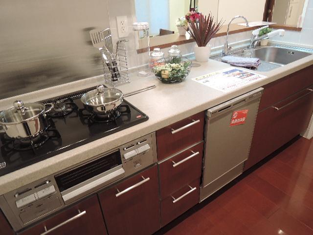 Kitchen. System kitchen