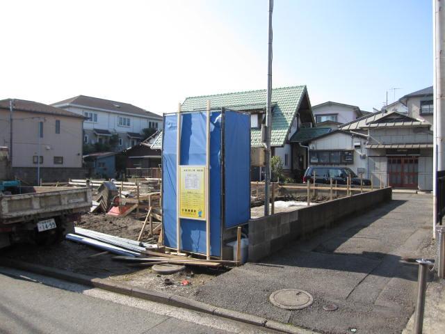 Local appearance photo. Local (11 May 2013) Shooting