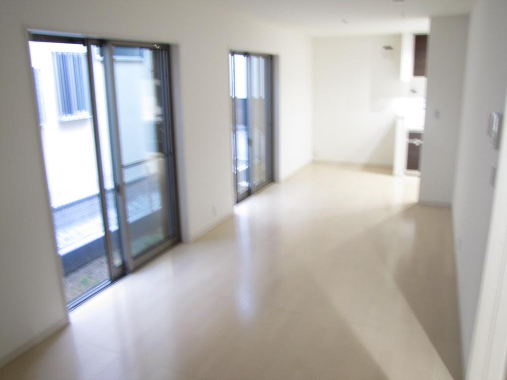 Living. Local (August 2013) Shooting