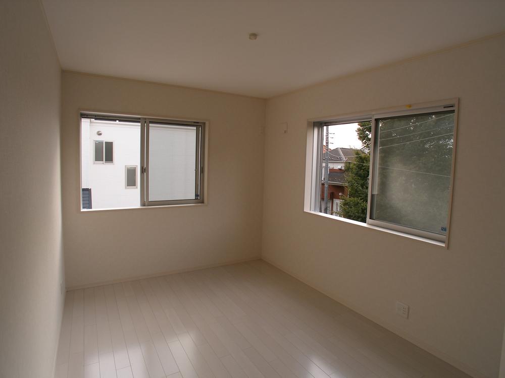 Non-living room. Indoor (10 May 2013) Shooting