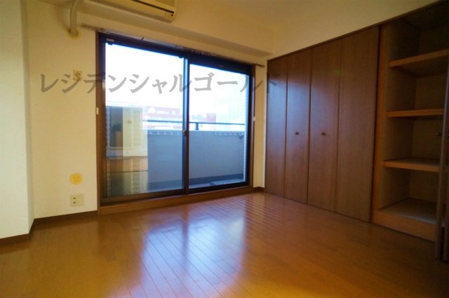 Yokohama City, Kanagawa Prefecture, Naka-ku, Ota-cho 3