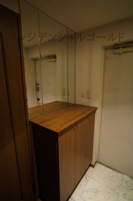 Yokohama City, Kanagawa Prefecture, Naka-ku, Ota-cho 3