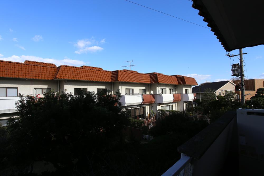 View photos from the dwelling unit