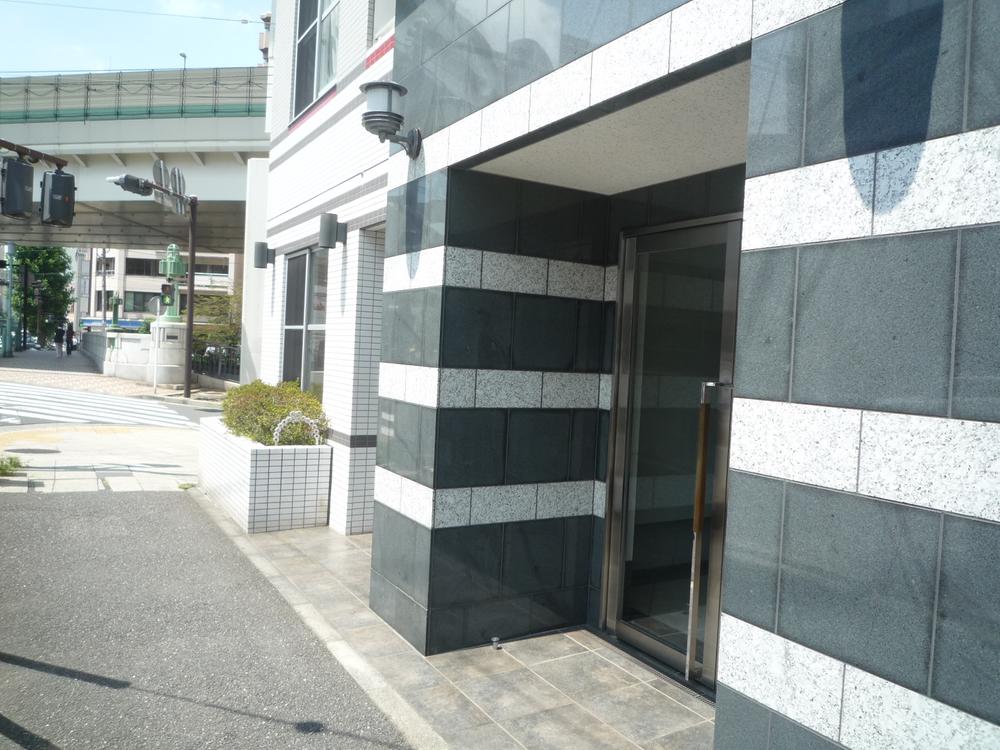 Entrance. 2005 Built