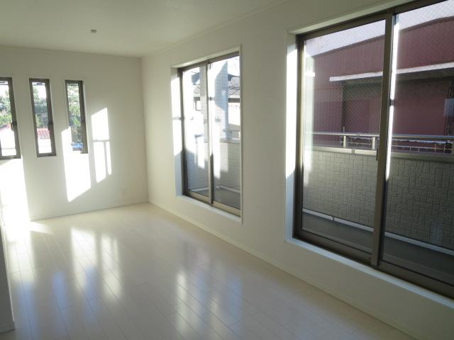 Living. Indoor (11 May 2013) Shooting