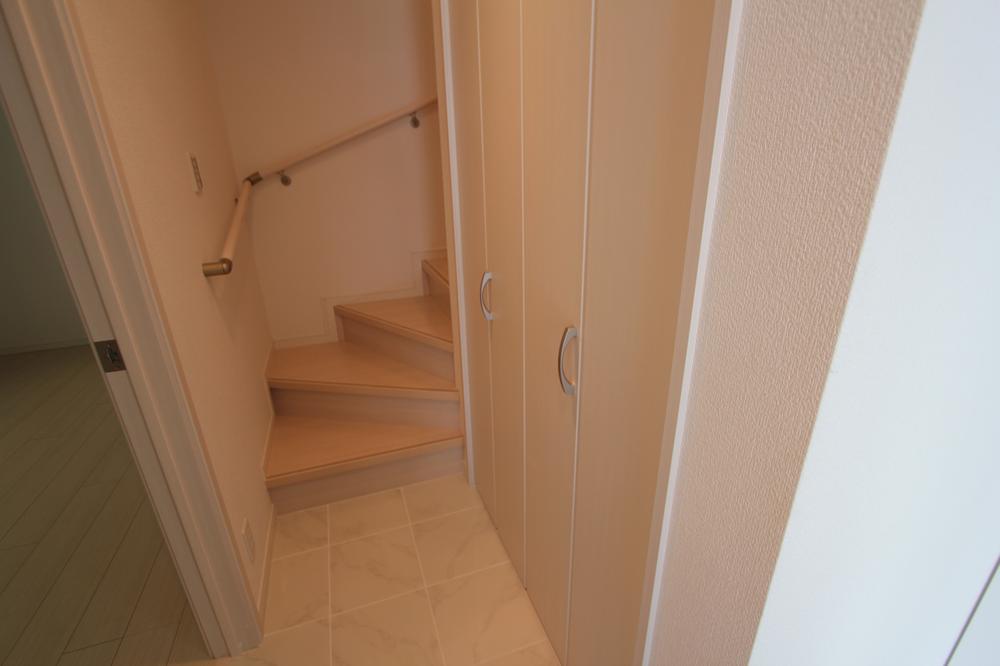 Other introspection. Indoor (September 2013) Shooting