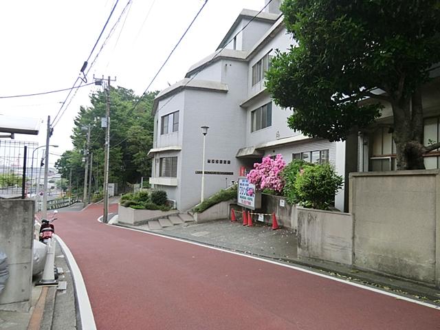 Hospital. Peace and Amity slope 1783m to the hospital