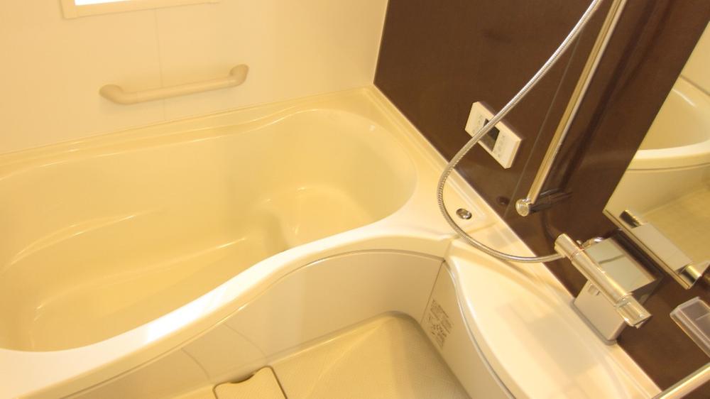 Bathroom. Indoor (12 May 2013) Shooting