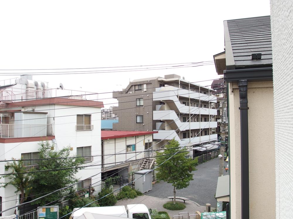 View photos from the dwelling unit. View from local (September 2013) Shooting