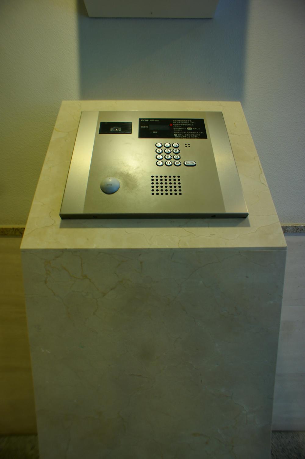Other common areas. Color TV monitor with auto-lock