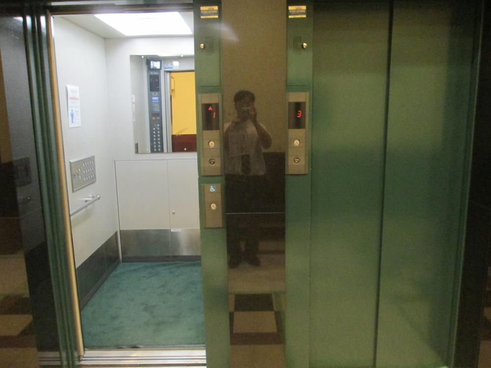 Other common areas. Elevator There are two groups!