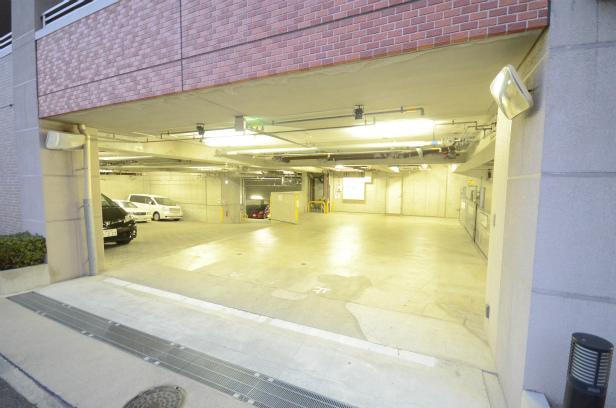 Parking lot